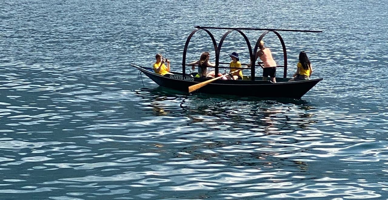 barca lago